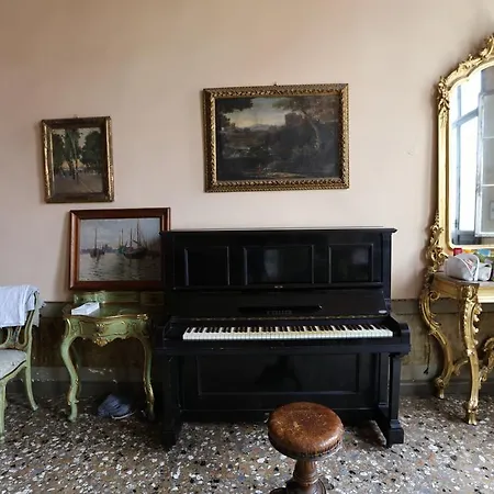 Vintage Apartment Venice