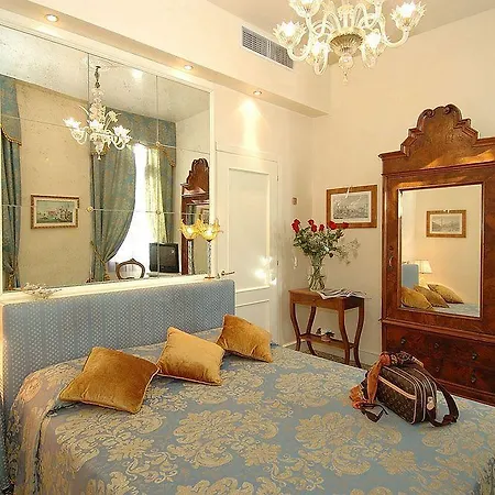 Palazzo Odoni 3* Wenecja