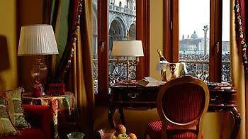 Best Windows Guest house Venice