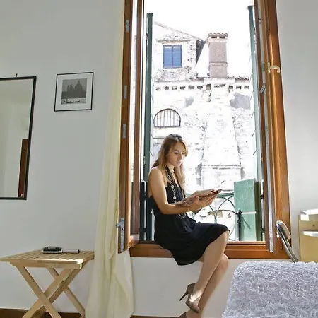 Venezianamente Apartment *