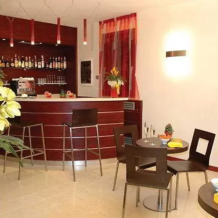 Hotel Annia Park Venice Airport 4*