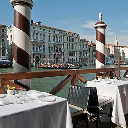 Sina Centurion Palace Hotel 5*