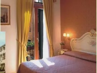 Aspasia Hotel