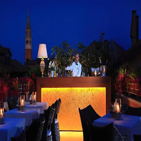 A La Commedia 4* Venecia
