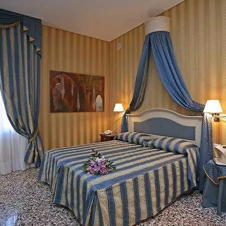 Bella Hotel 4*