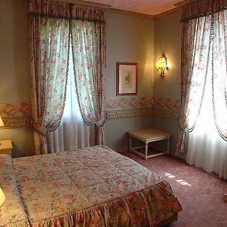 Laguna Hotel