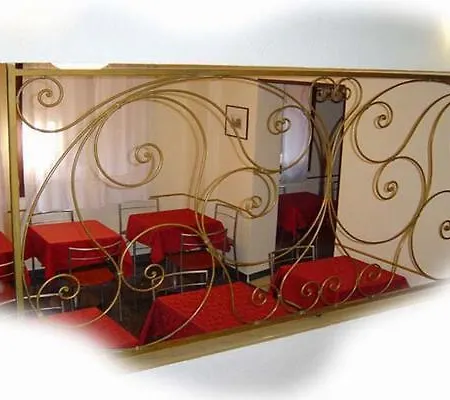 Bartolomeo Hotel 2*