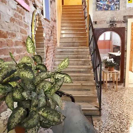 Ai Boteri Hostel *