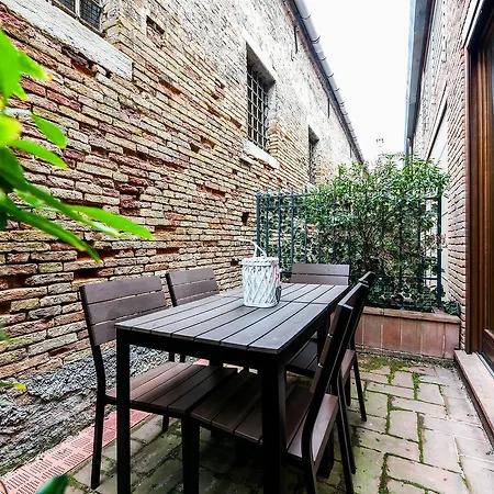 Bluesky - Cannaregio Court Of *