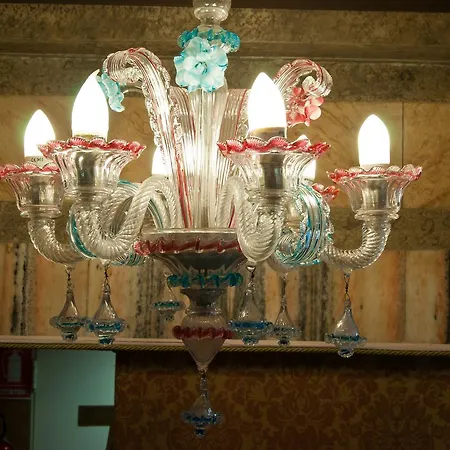 La Fenice Et Des Artistes
