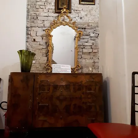 Hostel Ai Boteri