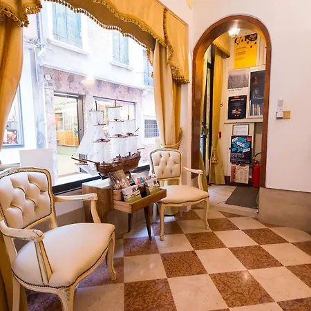 Casa Peron Venedig
