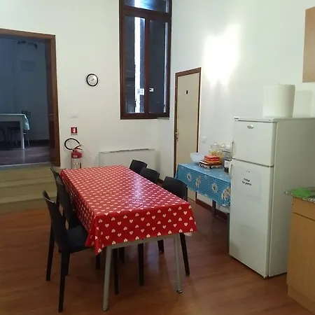 Star - Locazione Turistica 2*