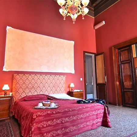 Guest house Palazzo Lion Morosini - Check In Presso Ai Santi Apostoli Venice