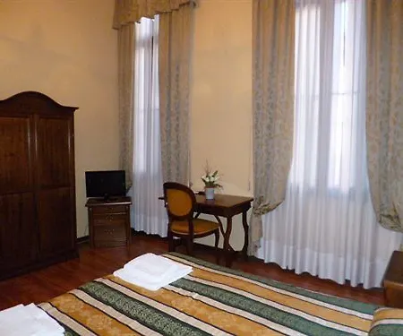 Guest house Palazzo Lion Morosini - Check In Presso Ai Santi Apostoli Venice