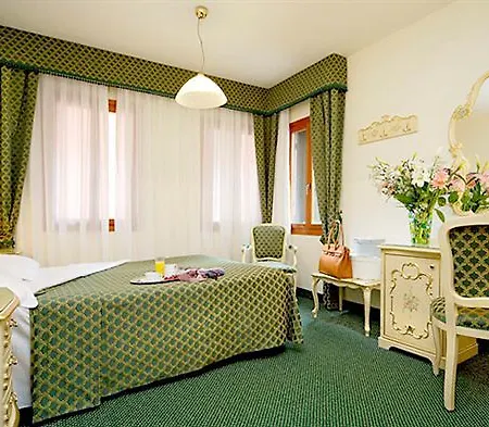 Commercio&pellegrino Hotel 3*