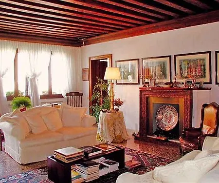 Bed & Breakfast At A Palazzo