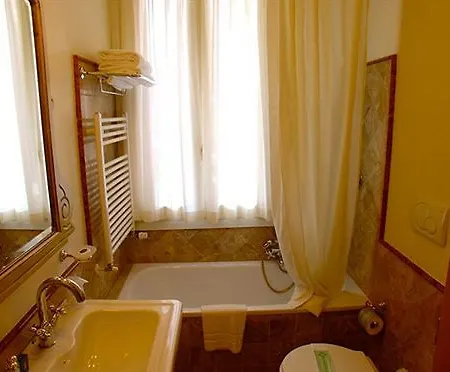 Hotel Laguna