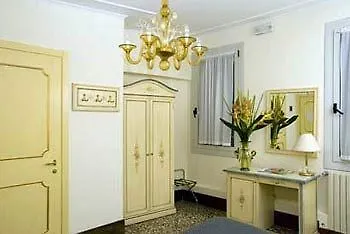 Cavanella Guest house Venice