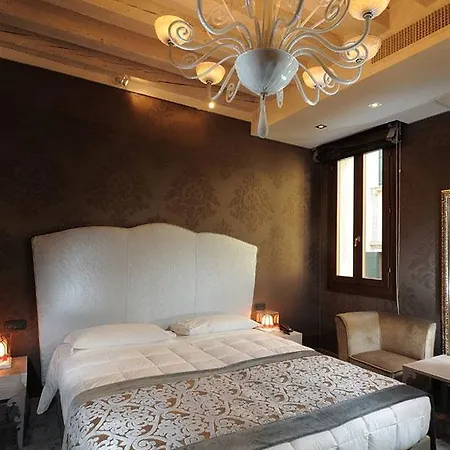 Aqua B Venice
