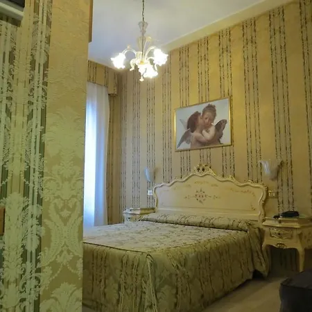 Hotel Bridge 3*