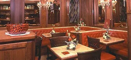 Lux Hotel