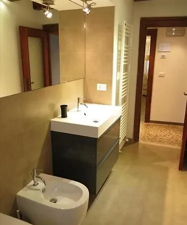 Gallery Apartment Venice