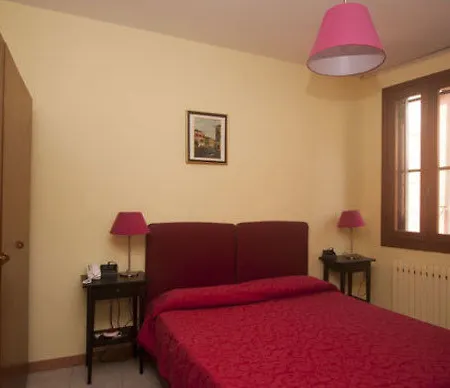 Dalla Mora *