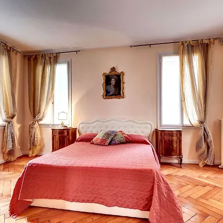 Apartment San Zulian Venice