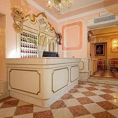 Canaletto Hotel
