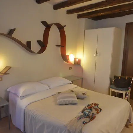 Piccolo Tiepolo Guest house Venice