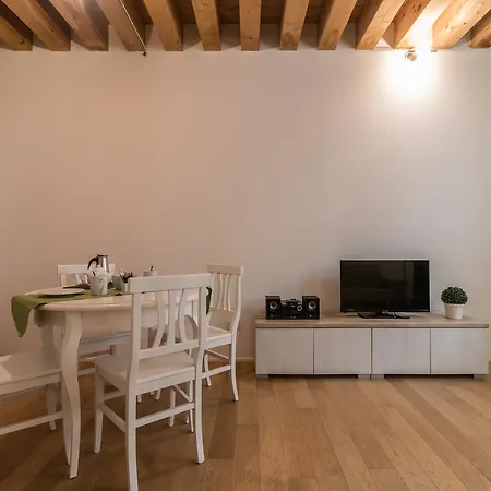 Apartment Mazzoni 10