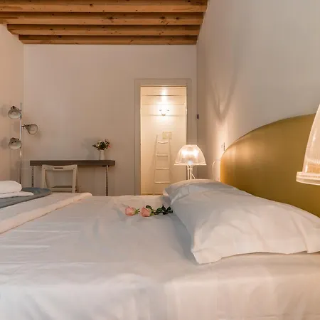Mazzoni 10 * Venice