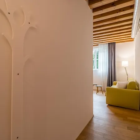 Mazzoni 10 Apartment