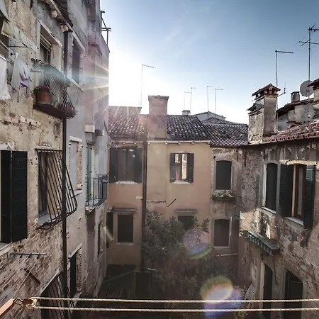 Ca' Artisti-s.margherita * Venice