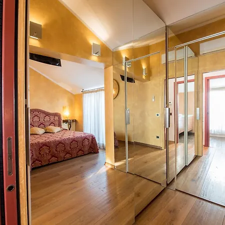 Apartament Savoia & Jolanda 2 Wenecja