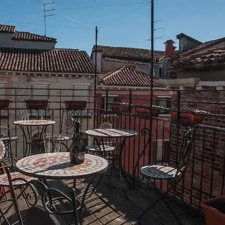 Bed and Breakfast Ca' San Trovaso - 6 Βενετία