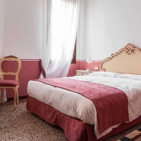 Bed and Breakfast Ca' San Trovaso - 6 Βενετία
