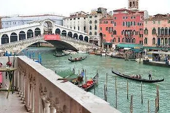 Hotel Grand Canal Terrace