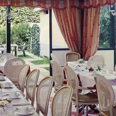 Tre Archi Hotel 3*