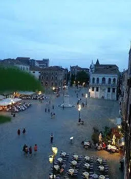 Affittacamere Ca' Morosini 2*