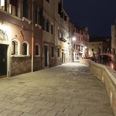 Casa Dei Cavalieri *