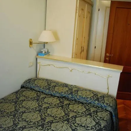 Nocleg ze śniadaniem Alloggi Santa Sofia 2*