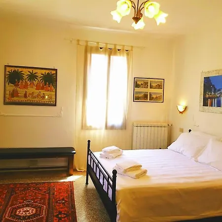 Ponte Degli Scalzi Bed & Breakfast