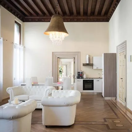 Ad Lofts Apartment *