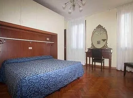 Dalla Mora Hotell