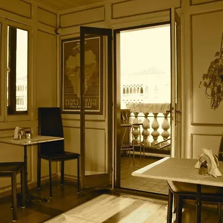 Apartment Rialto Project *