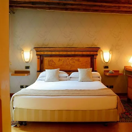 Hotel Saturnia & International 4*
