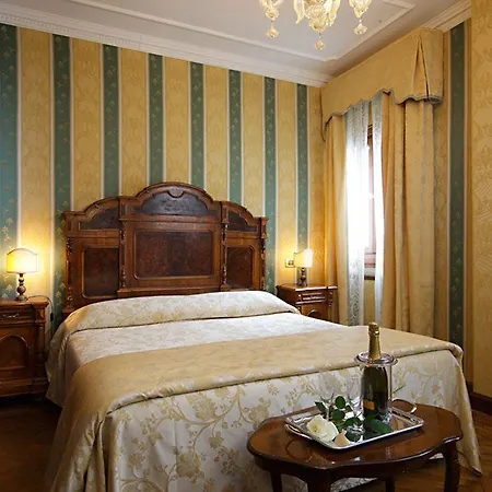 ゲストハウス Palazzo Bembo - Exclusive 2*