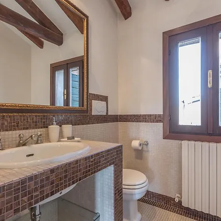 Ca' San Sebastiano Canal View Apartment Venice